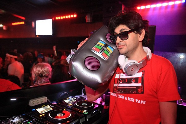 Mix FM's 80's night